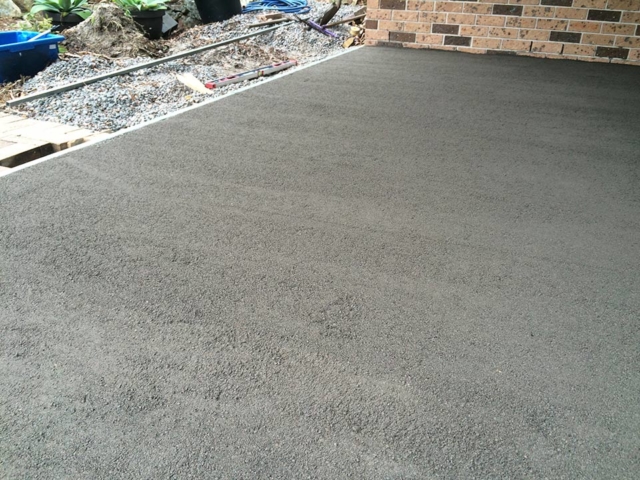 DirtGlue industrial is the ideal choice for natural looking driveways